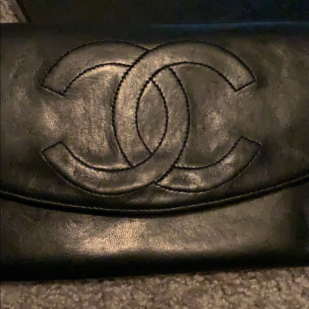 SOLD!! 💯 Auth Chanel wallet clutch Rare!! - Picture 2 of 12